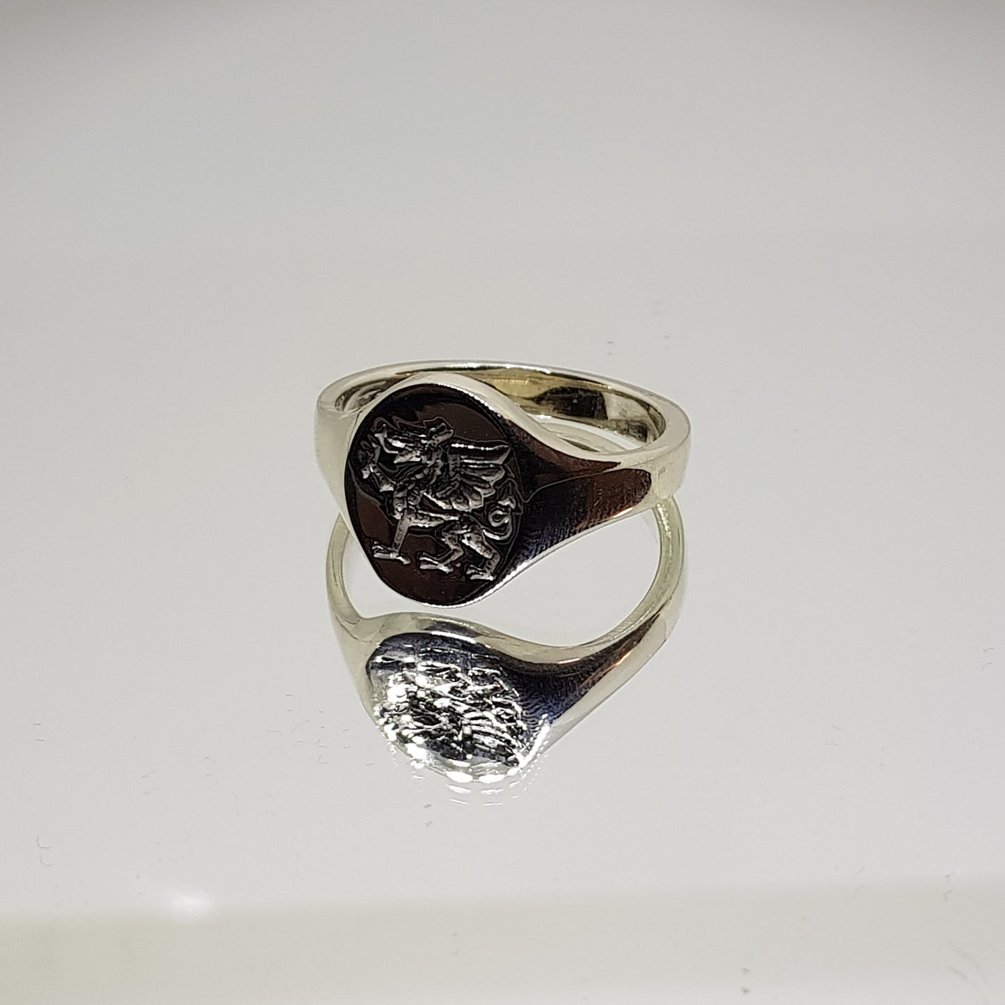 Heavyweight Mens Silver Signet Ring Dragon Wales image 2