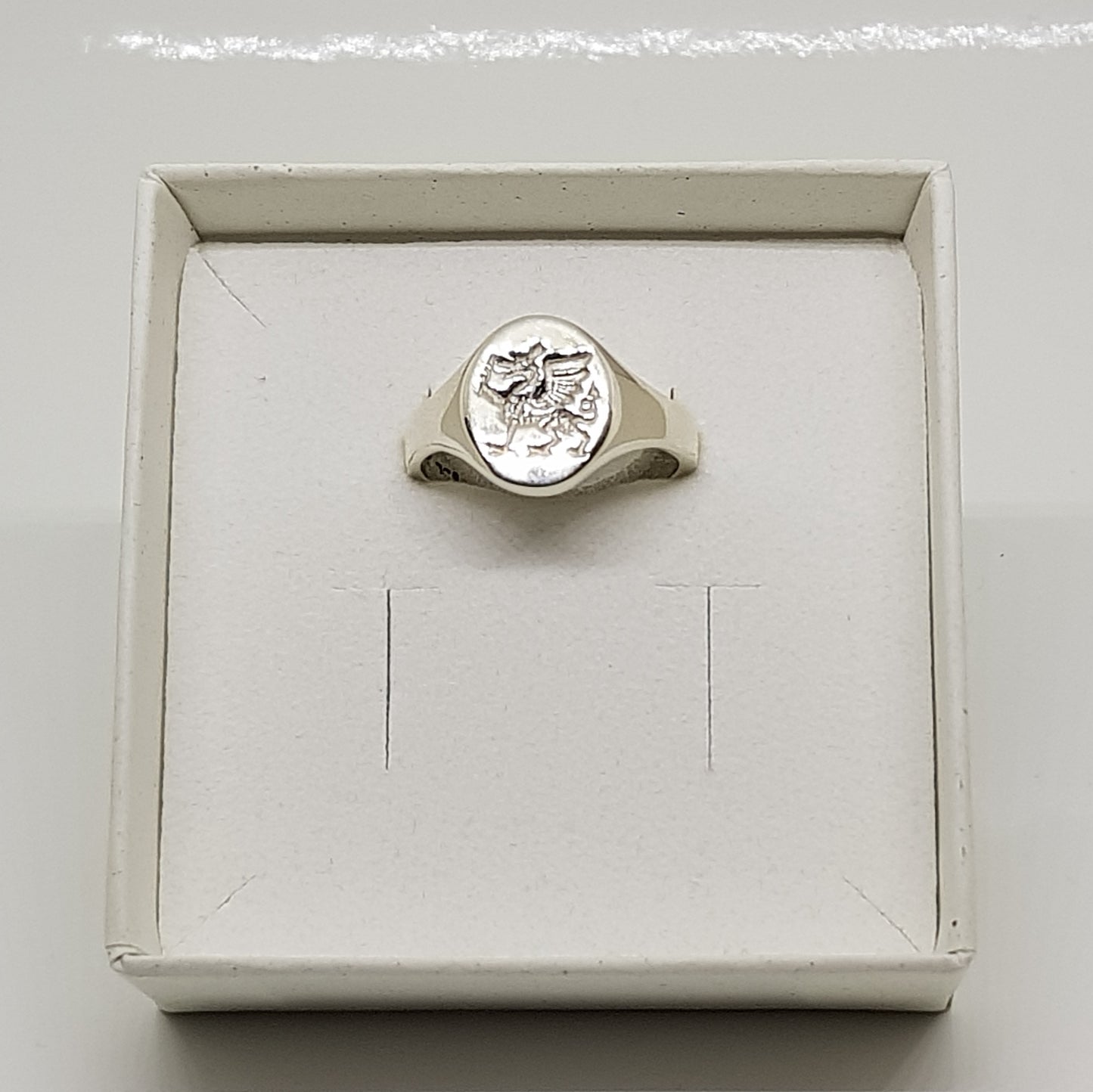 Heavyweight Mens Silver Signet Ring Dragon Wales image 9