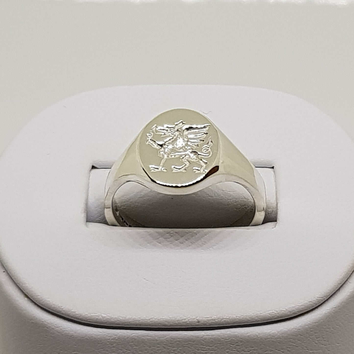 Heavyweight Mens Silver Signet Ring Dragon Wales image 0