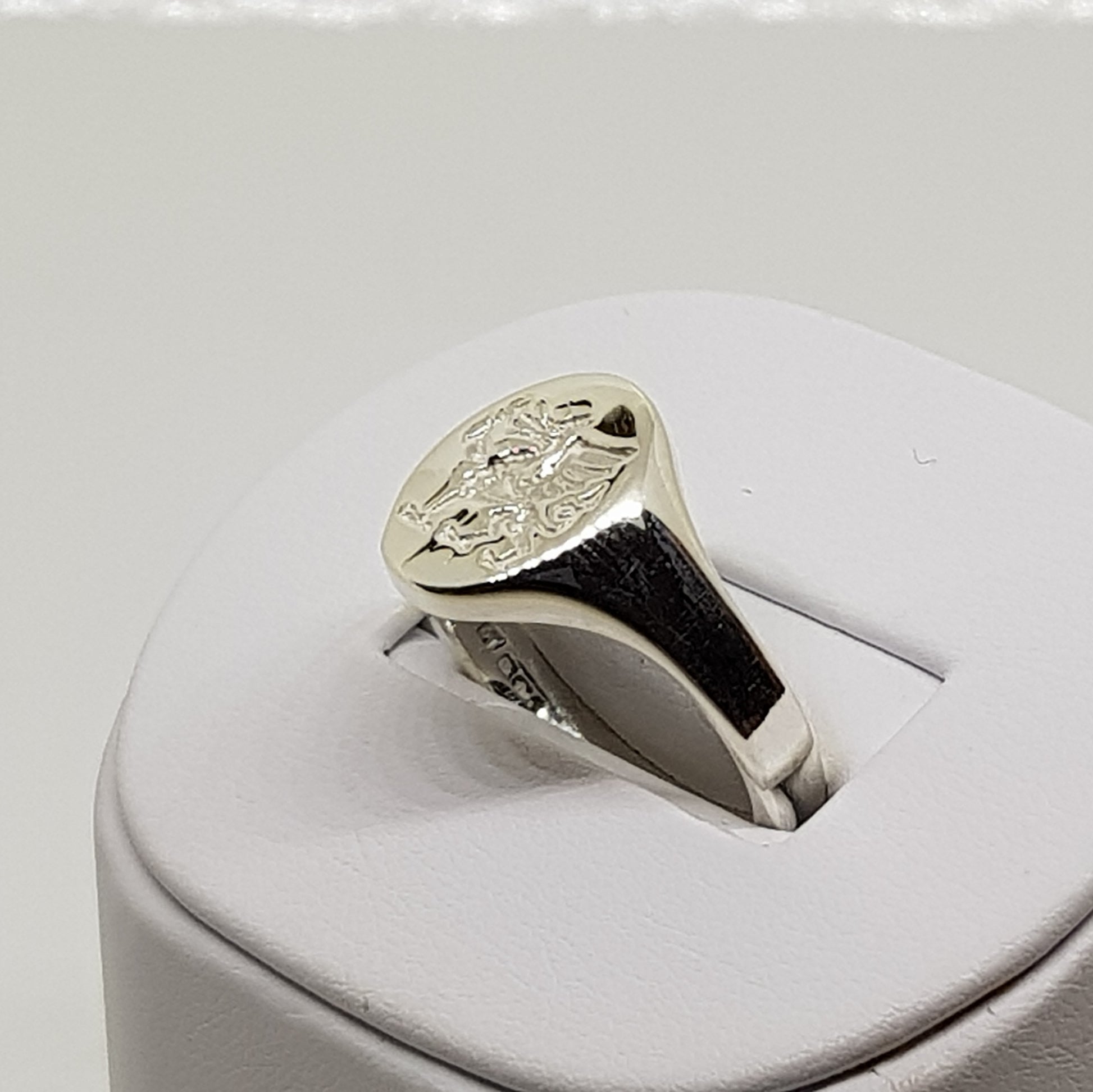 Heavyweight Mens Silver Signet Ring Dragon Wales image 5